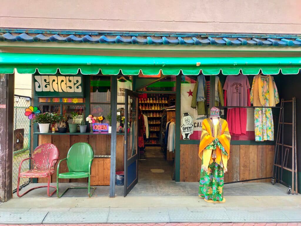 店舗内の様子 1